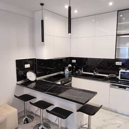 Luxurious Apartment In The Heart Of Thessaloniki Buitenkant foto